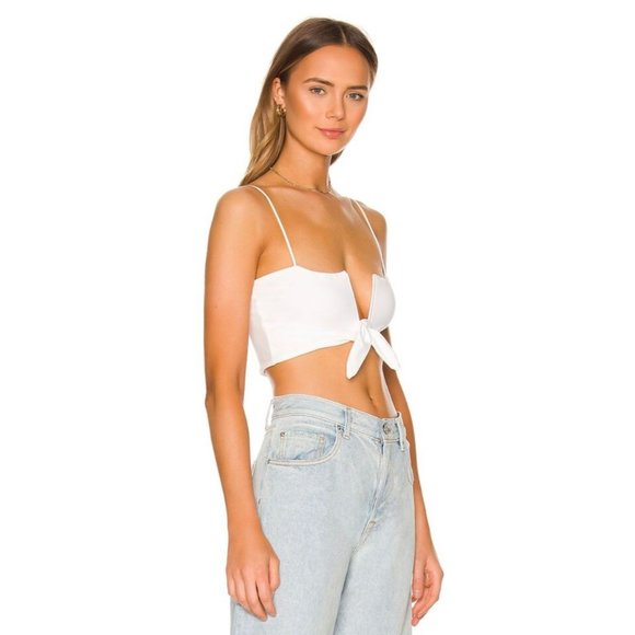 superdown Estelle Knot Crop Top in White Size Small - Picture 2 of 9